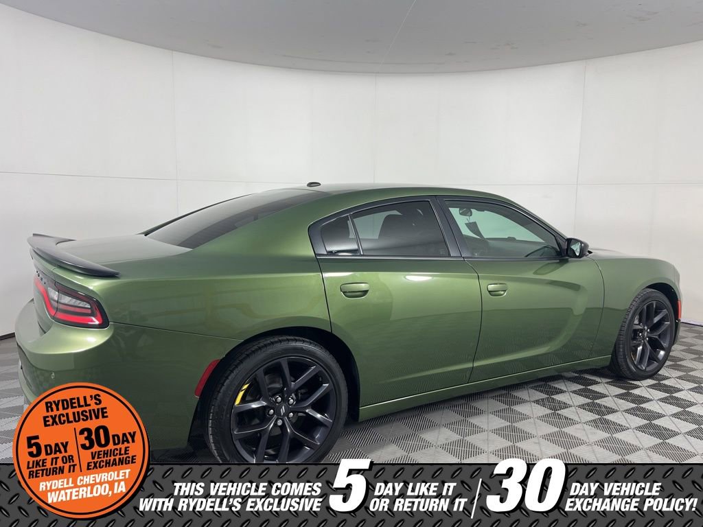 Used 2020 Dodge Charger SXT w/ Blacktop Package image 4