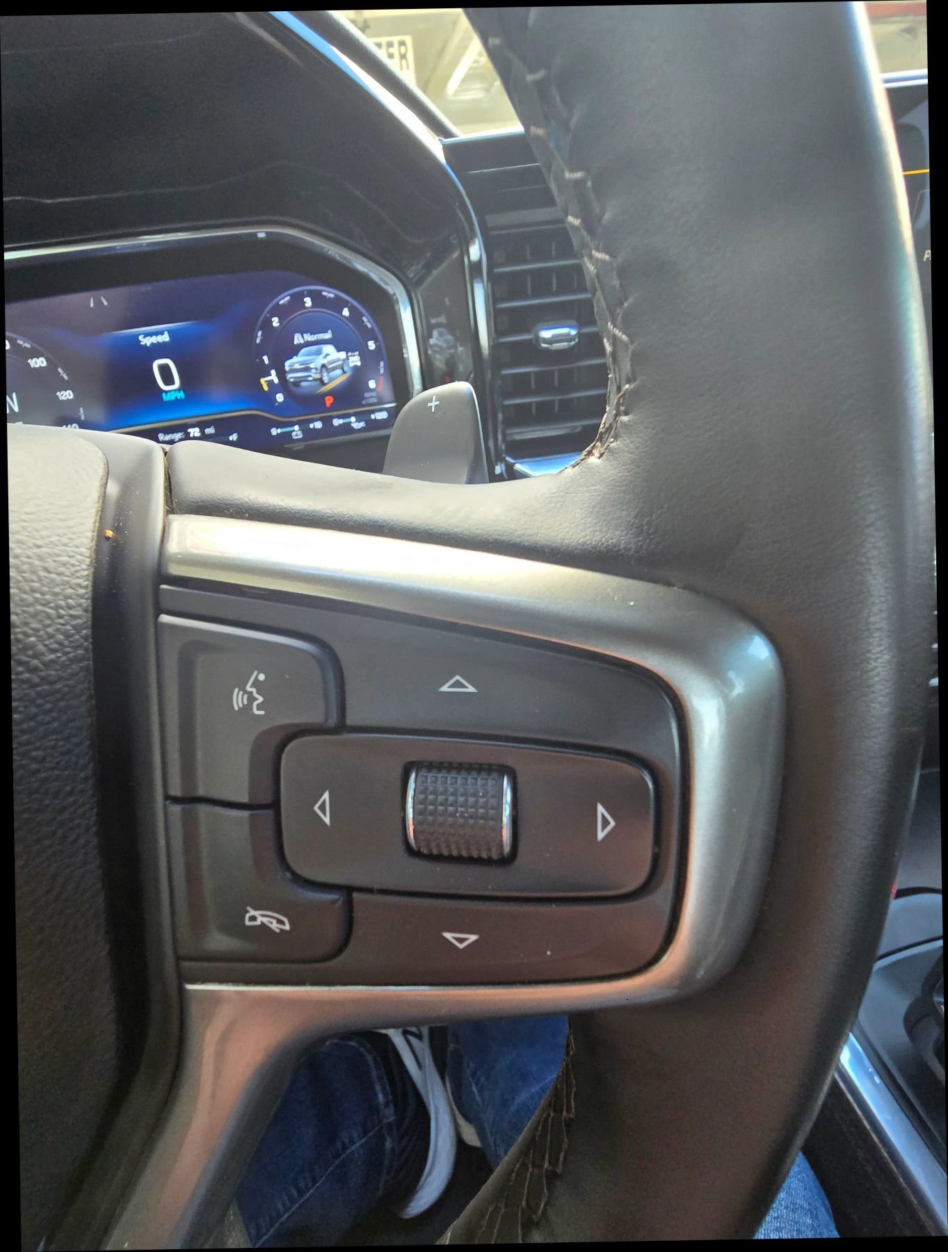 Used 2023 Chevrolet Silverado 1500 RST w/ Z71 Off-Road Package image 18
