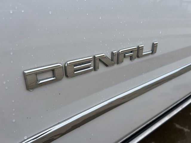 Used 2019 GMC Yukon XL Denali w/ Denali Ultimate Package image 9