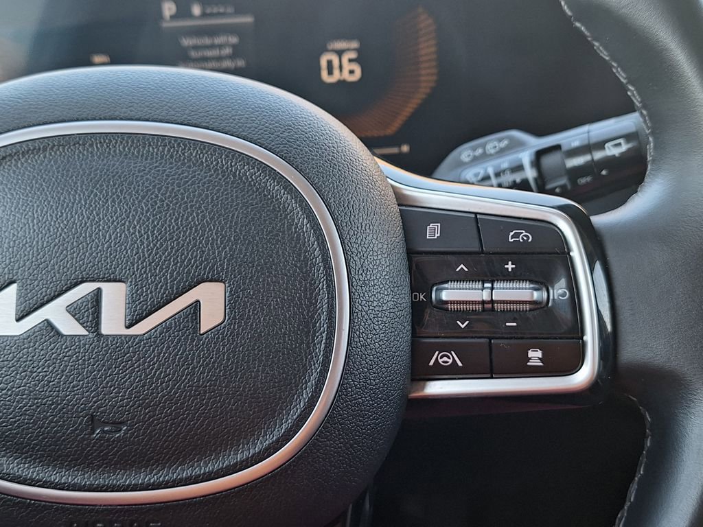 Used 2024 Kia Sorento S image 18