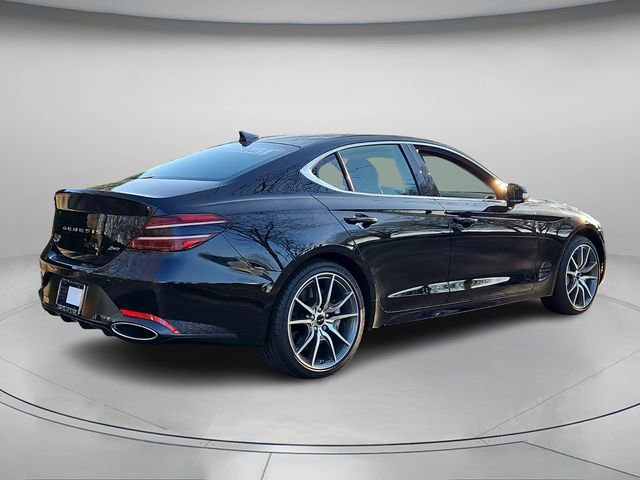 Used 2025 Genesis G70 2.5T image 8