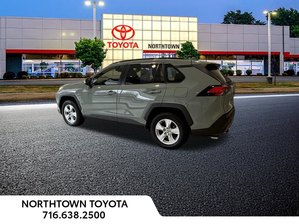 Used 2020 Toyota RAV4 XLE w/ Convenience Package AWD/4WD image 3
