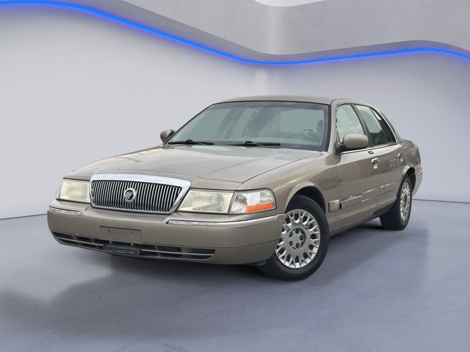 Used 2003 Mercury Grand Marquis GS image 2