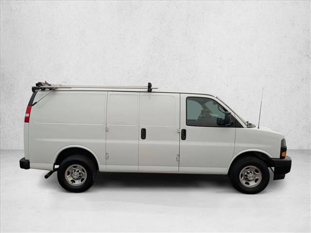 Used 2022 Chevrolet Express 2500 w/ Driver Convenience Package RWD image 4