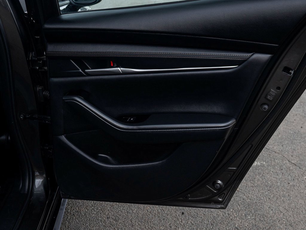 Used 2025 MAZDA MAZDA3 s image 15