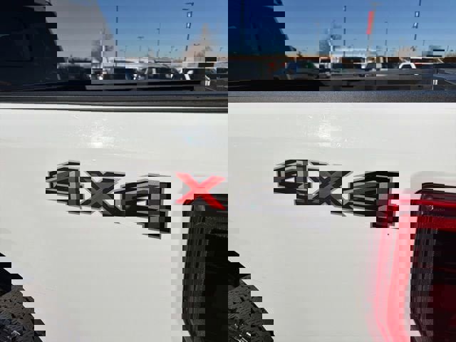 Used 2017 Ford F350 Lariat image 27