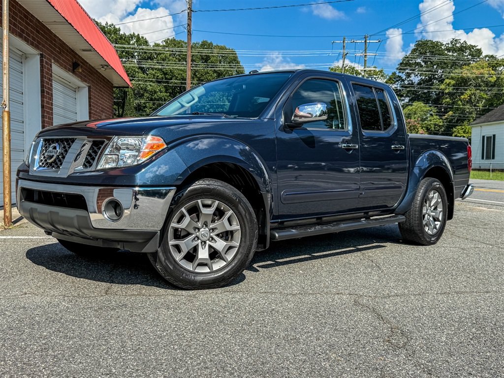 Used 2019 Nissan Frontier SL AWD/4WD image 2