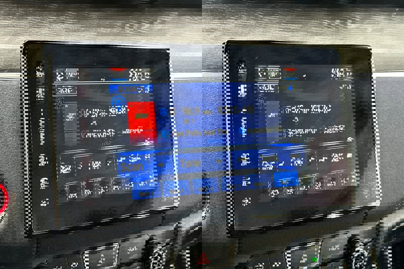 Used 2020 Honda Clarity Touring image 19