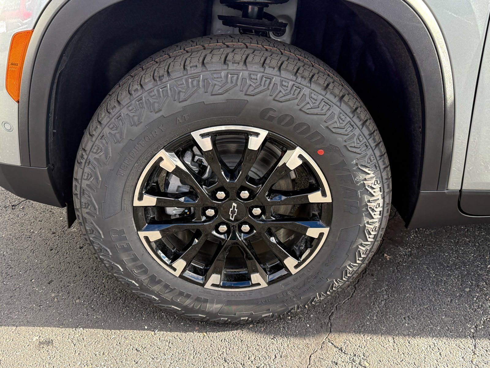 New 2026 Chevrolet Traverse Z71 w/ Enhanced Driving Package AWD/4WD image 10