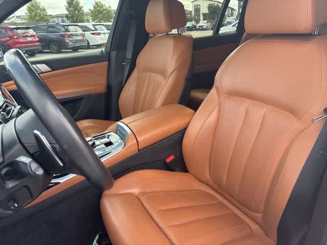 Used 2022 BMW X7 xDrive40i w/ M Sport Package AWD/4WD image 23