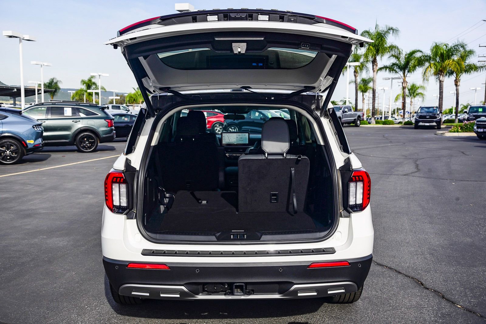 Used 2026 Ford Explorer Active w/ Active Comfort Package image 26