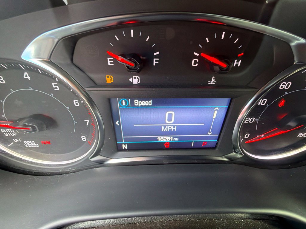 Used 2023 GMC Acadia SLE w/ Driver Convenience Package FWD image 33