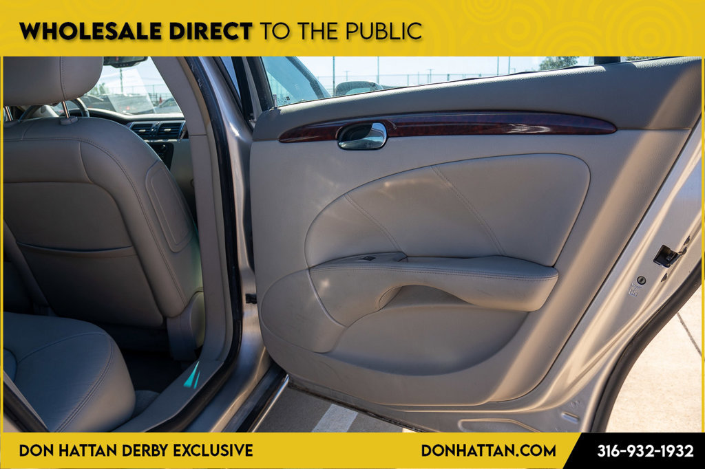 Used 2009 Buick Lucerne CXL FWD image 19