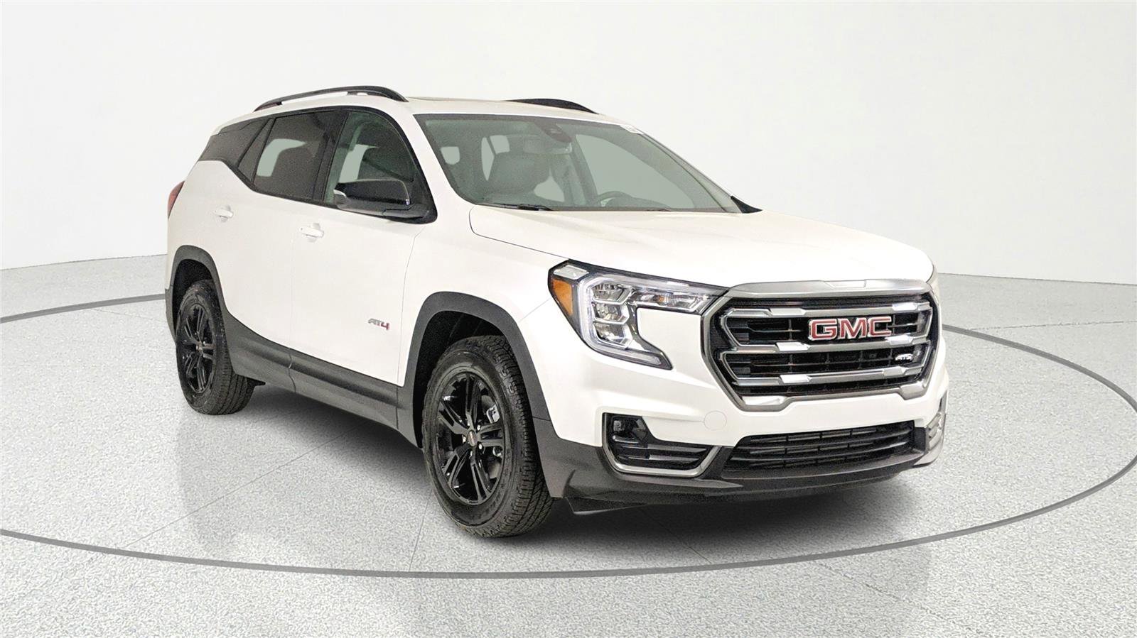 Used 2023 GMC Terrain AT4 AWD/4WD image 1