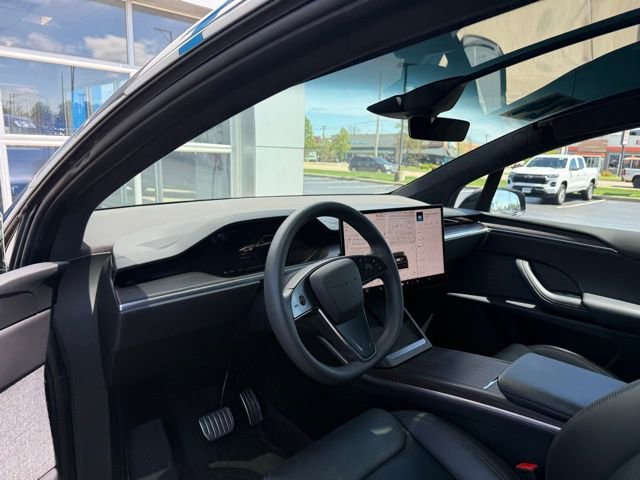 Used 2024 Tesla Model X AWD/4WD image 8