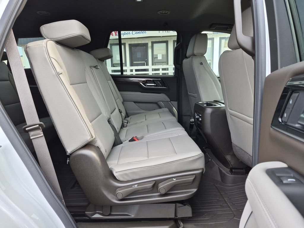 New 2026 GMC Yukon Elevation w/ LPO, Floor Liner Package AWD/4WD image 21
