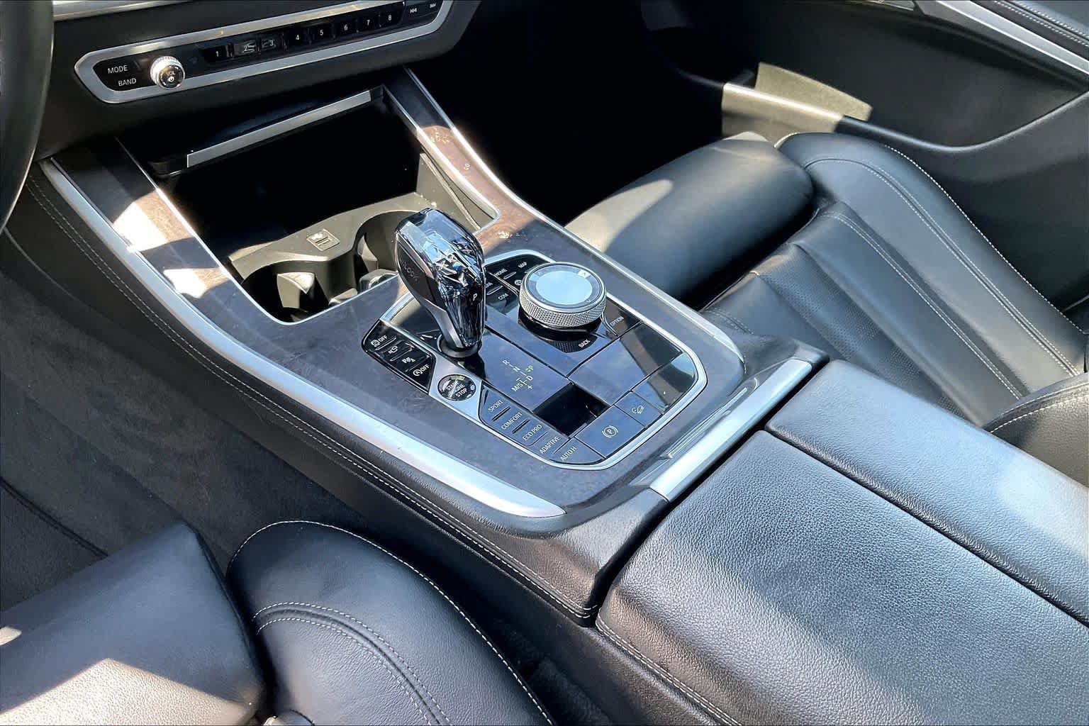 Used 2020 BMW X5 xDrive40i w/ M Sport Package AWD/4WD image 16