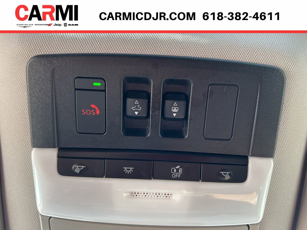 Used 2022 Nissan Pathfinder Platinum w/ Cargo Package AWD/4WD image 33