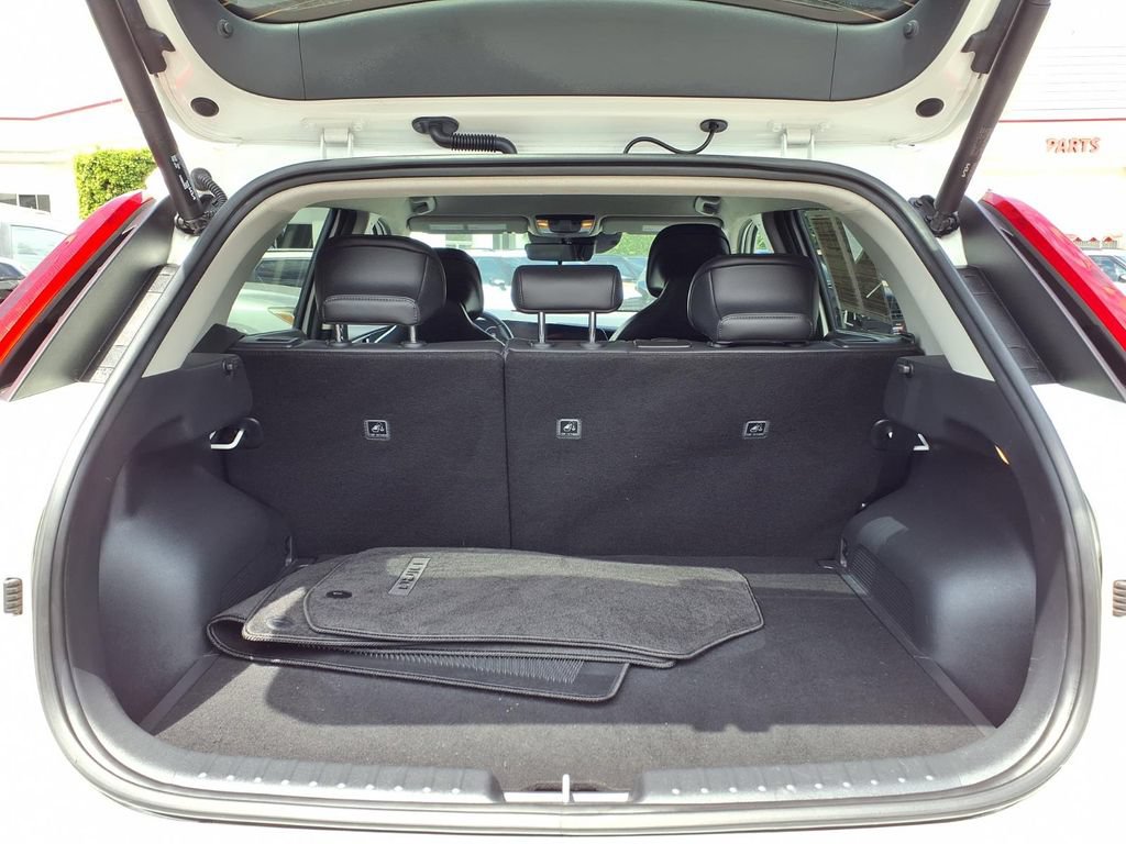 Certified 2023 Kia Niro Wind FWD image 23