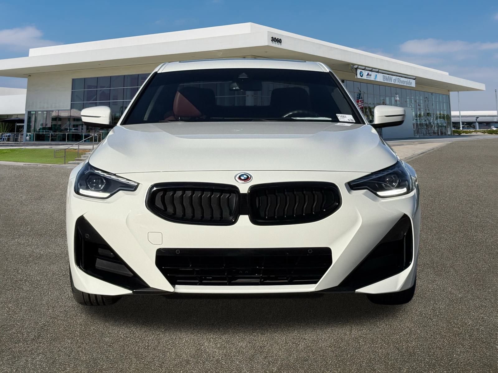 Used 2023 BMW 230i Coupe w/ M Sport Package image 3
