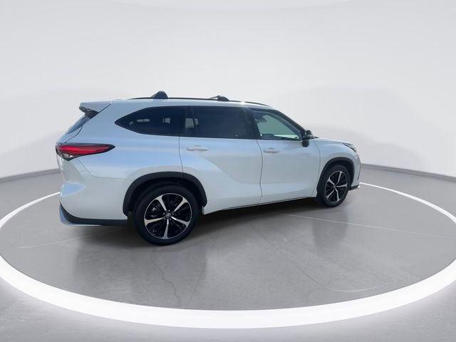 Used 2021 Toyota Highlander XSE image 8