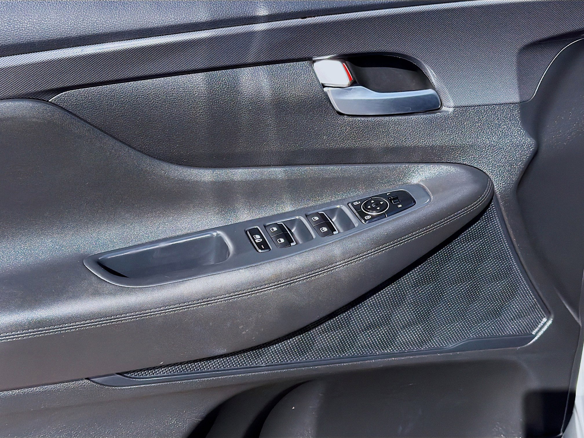 Used 2022 Hyundai Santa Fe SEL image 16