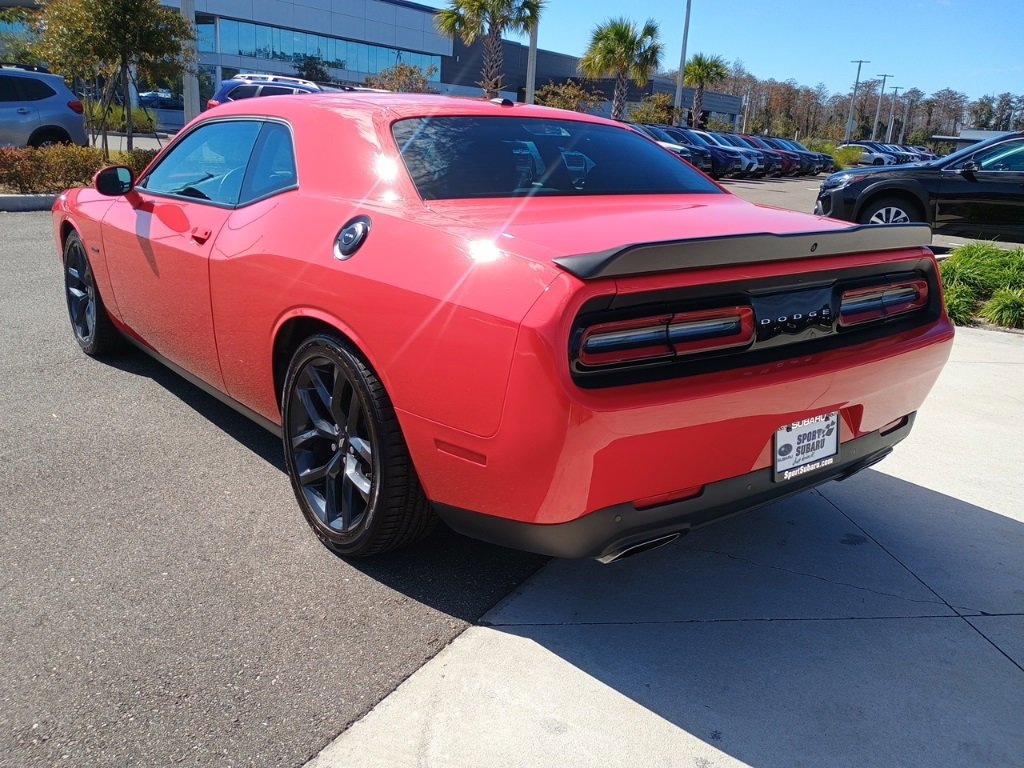 Used 2019 Dodge Challenger R/T w/ Blacktop Package image 7