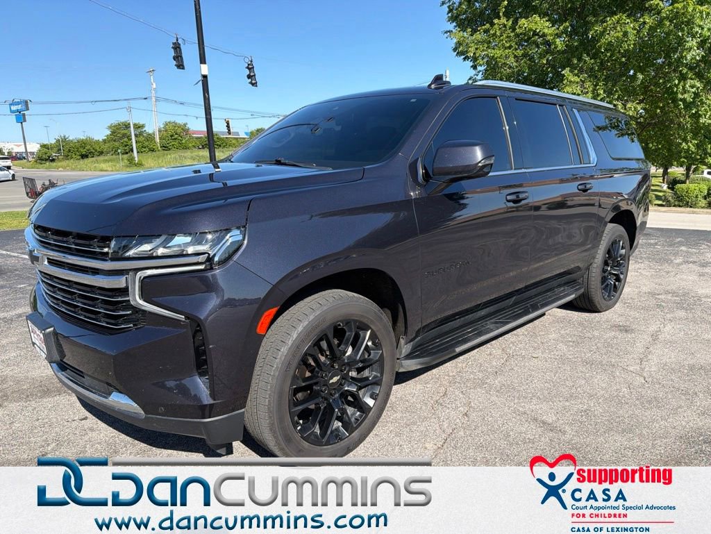 Used 2022 Chevrolet Suburban LT w/ LT Signature Plus Package AWD/4WD image 1