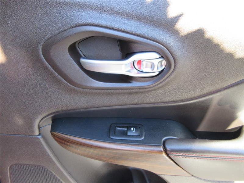 Used 2014 Jeep Cherokee Trailhawk w/ Leather Interior Group image 23