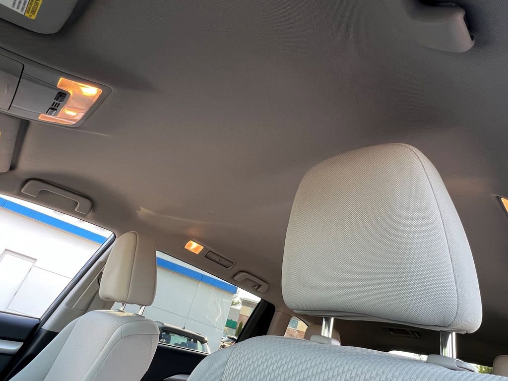 Used 2018 Toyota Highlander LE AWD/4WD image 18
