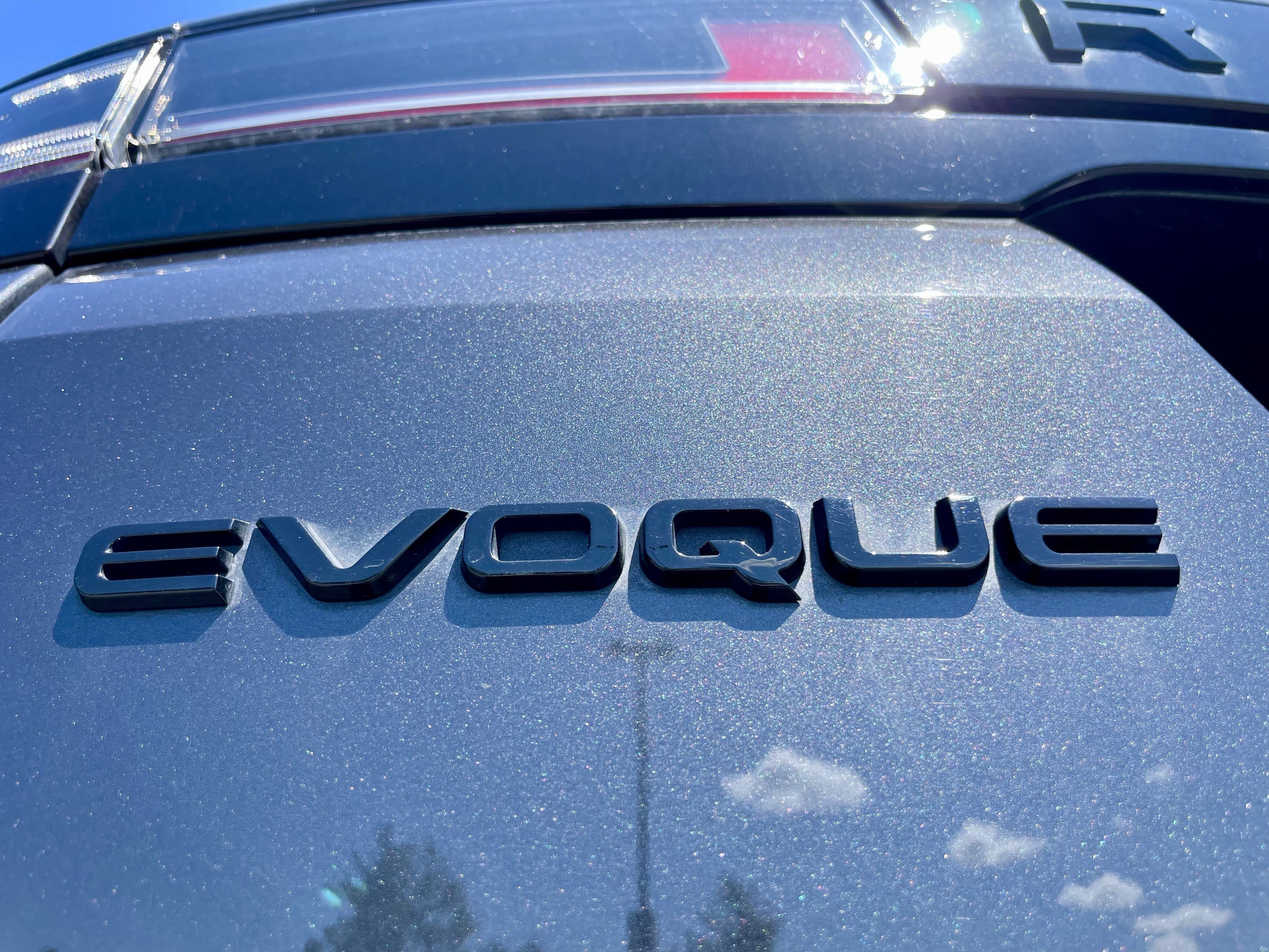 Certified 2025 Land Rover Range Rover Evoque Dynamic SE AWD/4WD image 33
