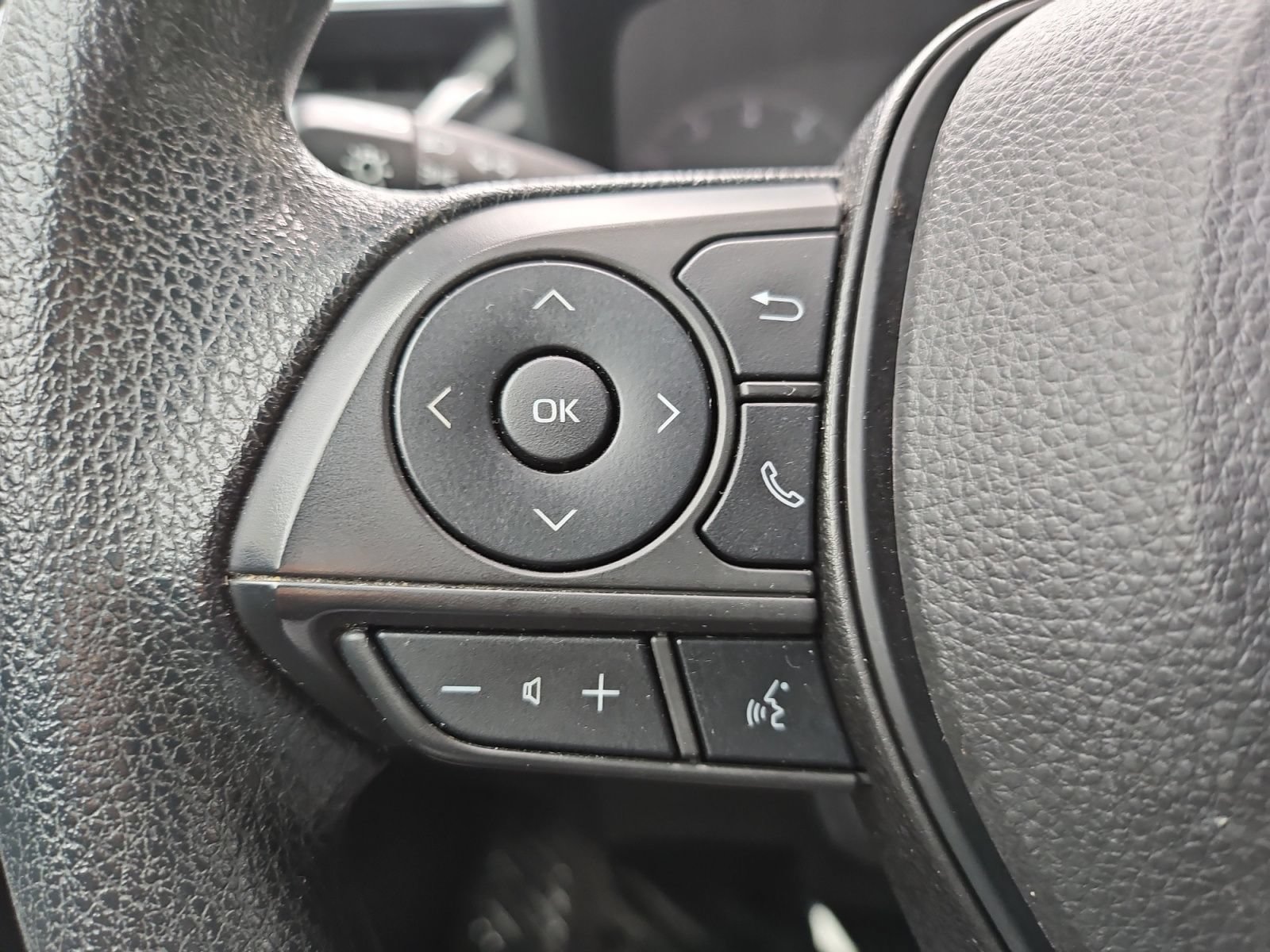 Used 2023 Toyota Corolla Cross AWD Hybrid image 30