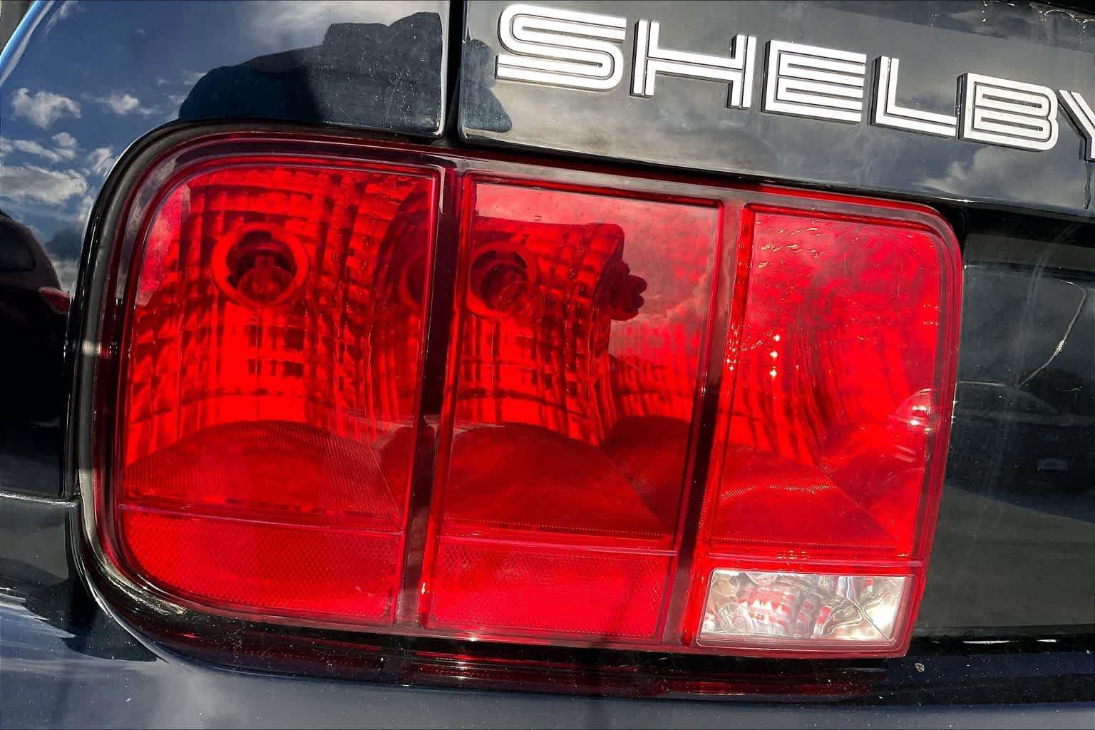 Used 2007 Ford Mustang Shelby GT500 RWD image 31