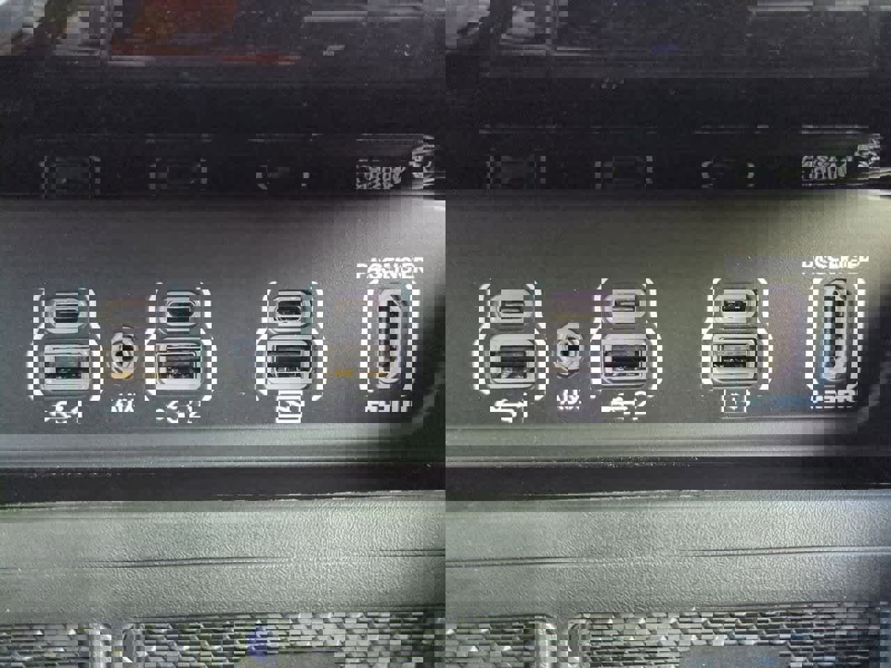 New 2026 RAM 3500 Limited image 32