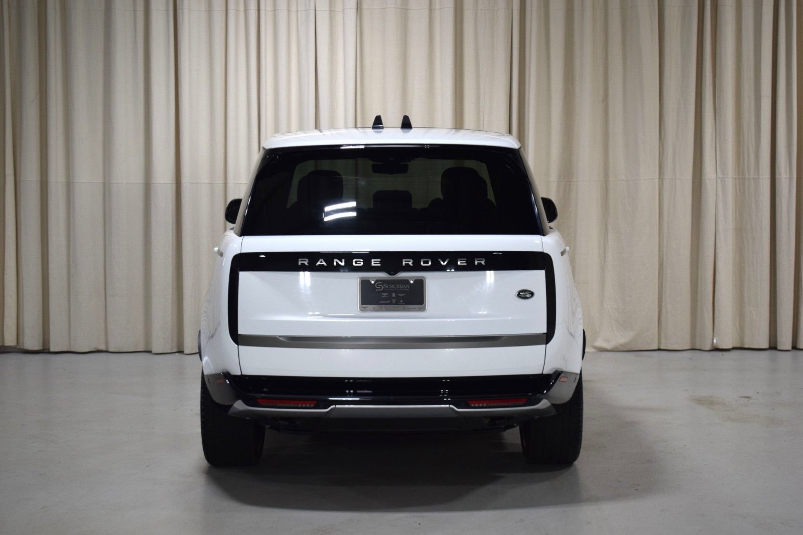 Used 2023 Land Rover Range Rover SE AWD/4WD image 12