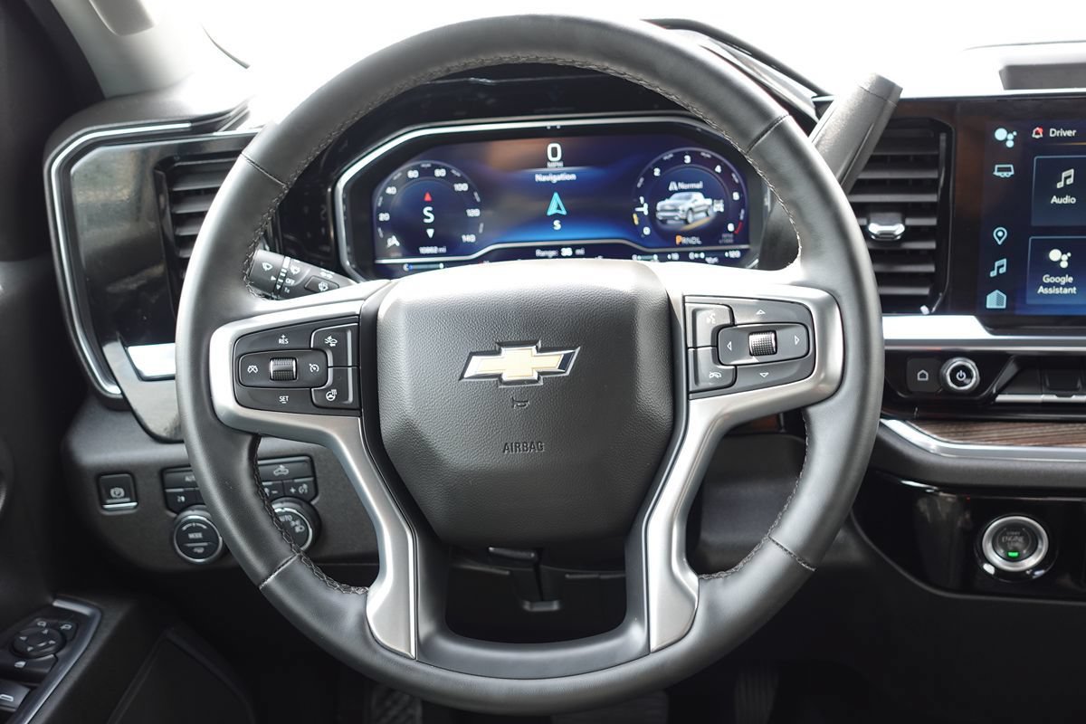 Used 2024 Chevrolet Silverado 1500 LT AWD/4WD image 42