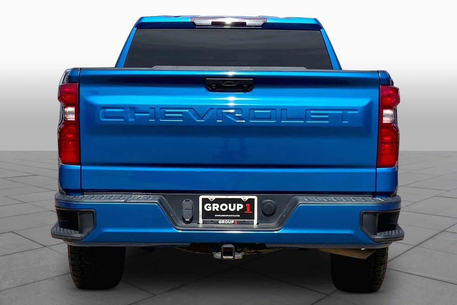 Certified 2022 Chevrolet Silverado 1500 Custom w/ LPO, Dark Essentials Package AWD/4WD image 5
