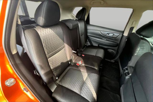 Certified 2020 Nissan Rogue SV FWD image 20