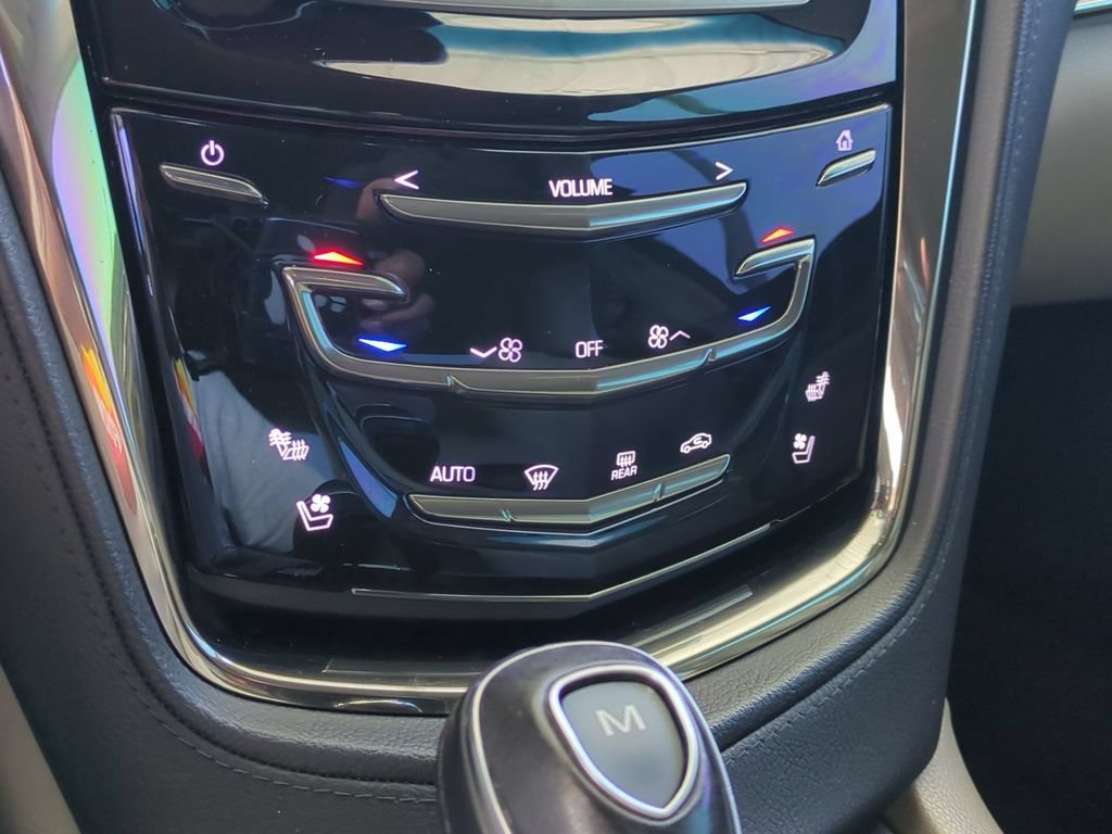 Used 2018 Cadillac CTS Luxury RWD image 18