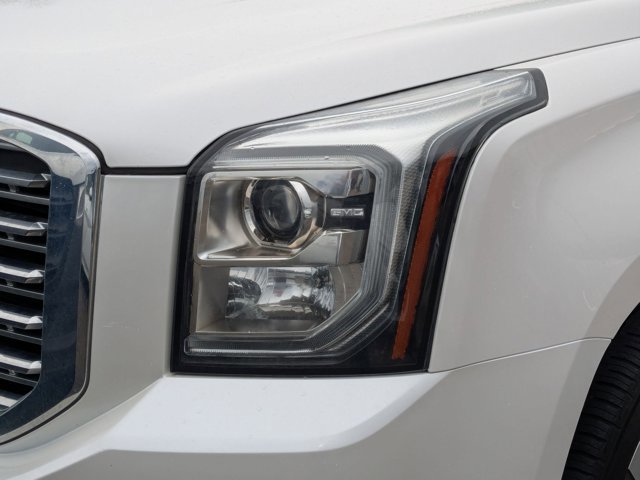 Used 2018 GMC Yukon Denali w/ Denali Ultimate Package image 8
