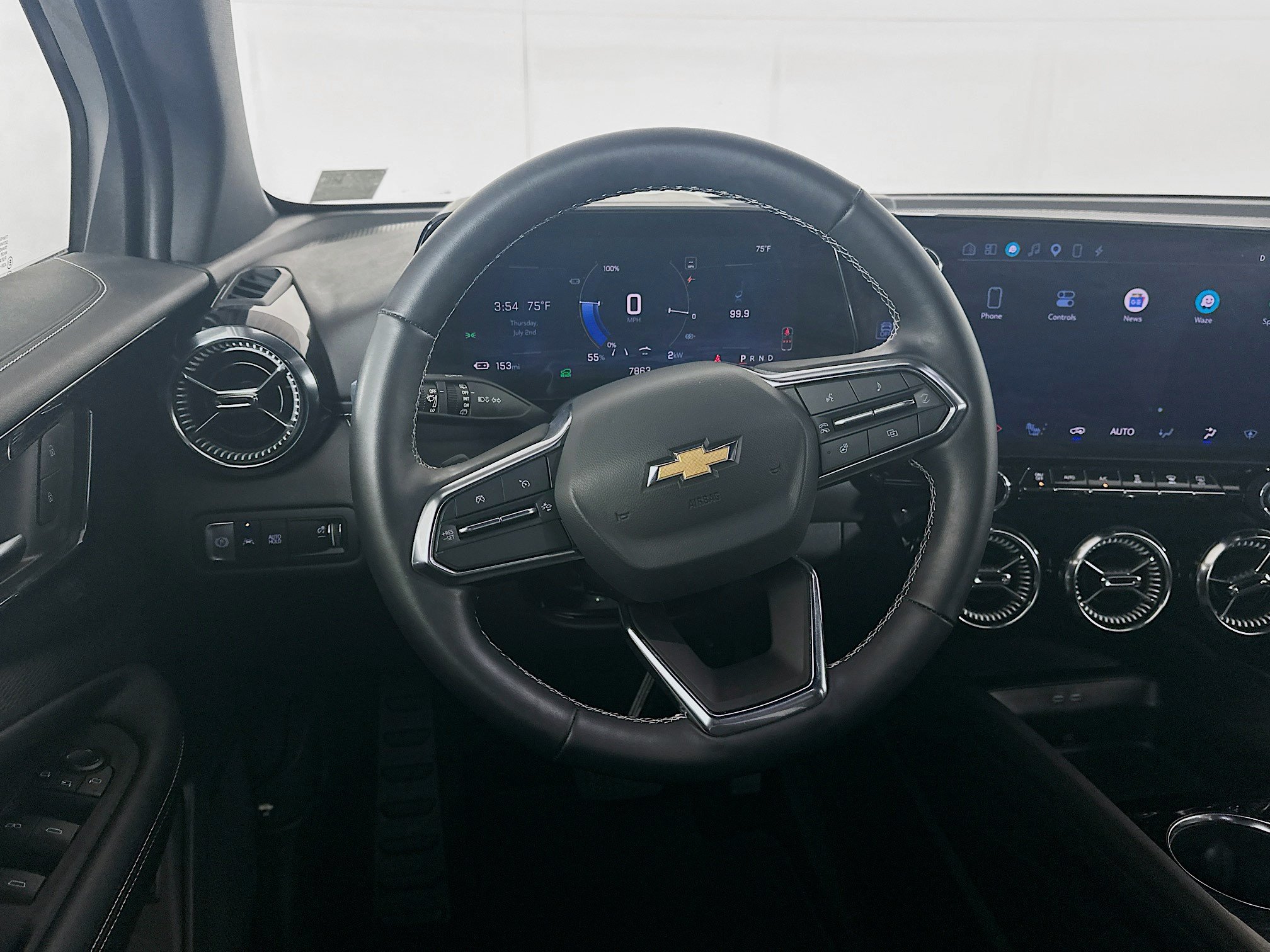 Used 2024 Chevrolet Blazer EV LT AWD/4WD image 18