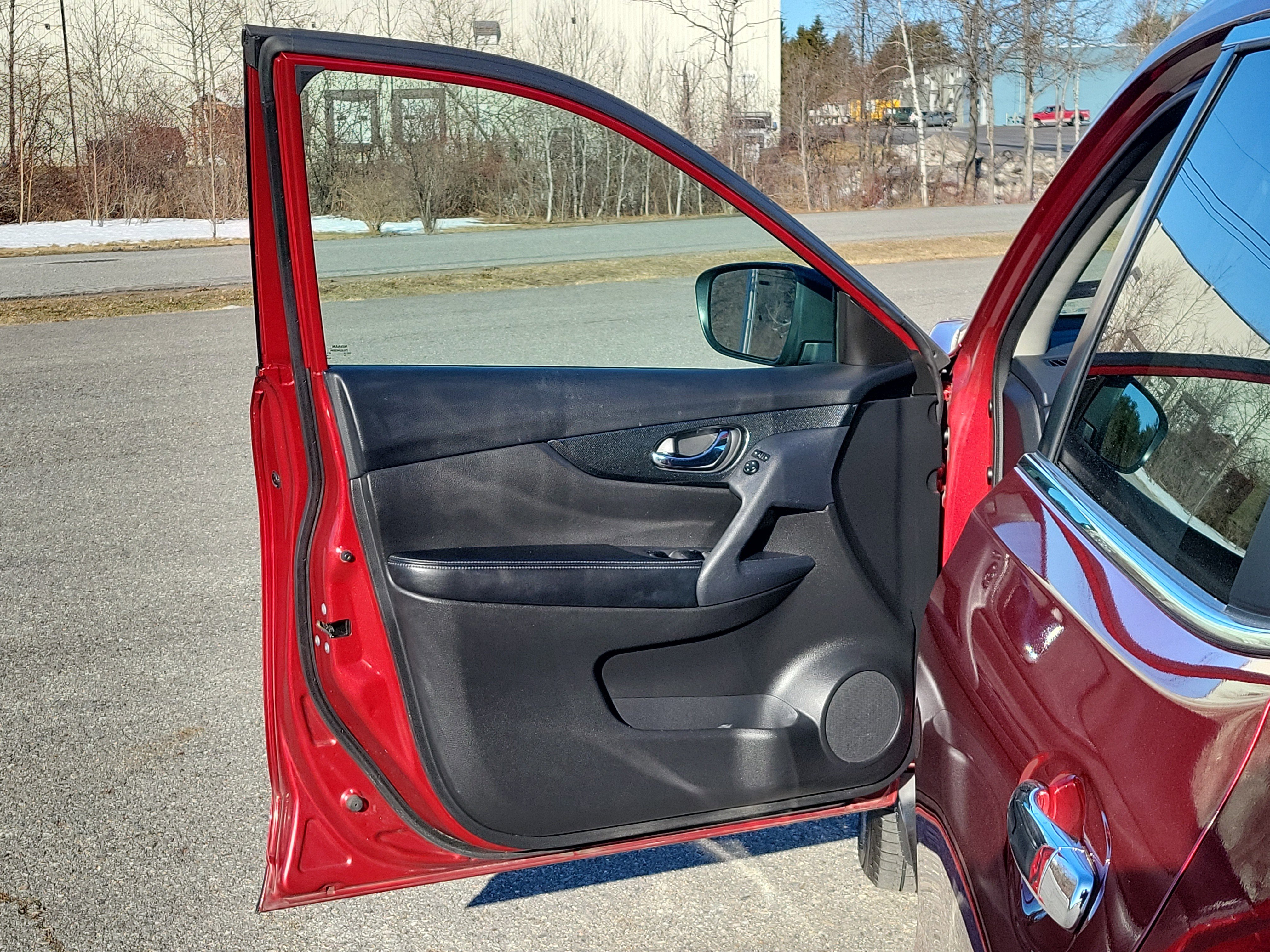 Used 2014 Nissan Rogue SL image 15