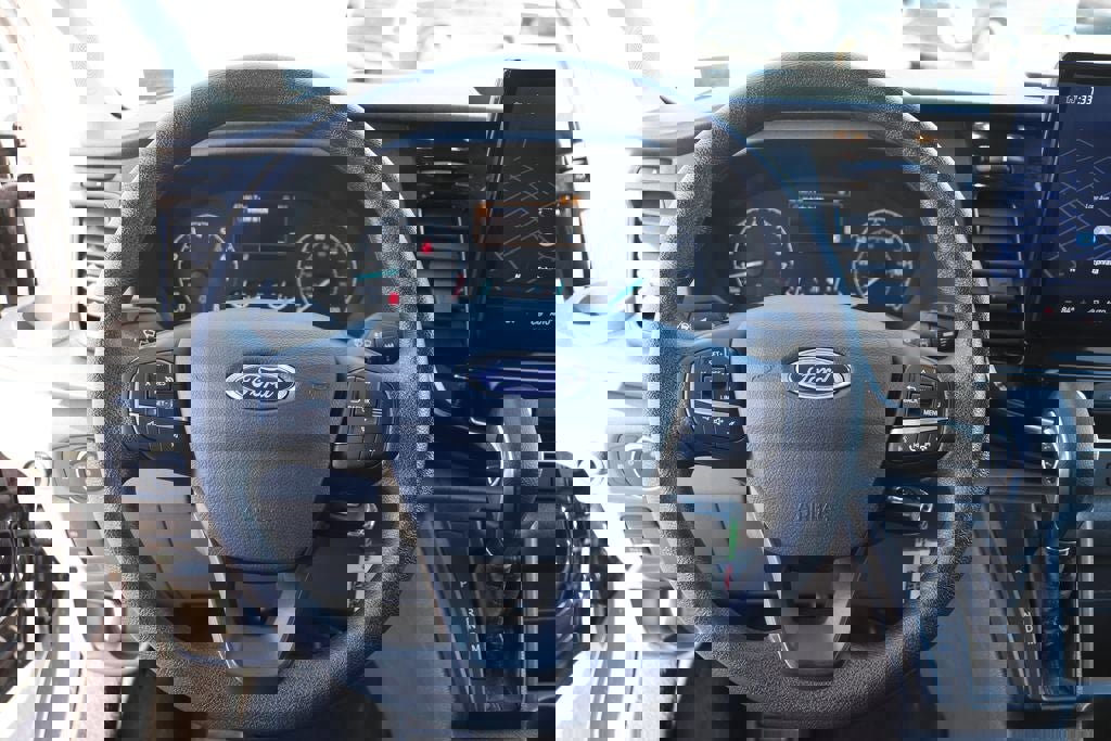 Used 2024 Ford Transit 350 XLT image 13