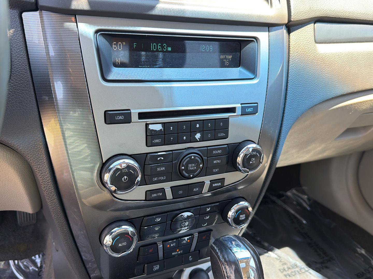 Used 2011 Ford Fusion SEL w/ 302A Rapid Spec Order Code FWD image 23