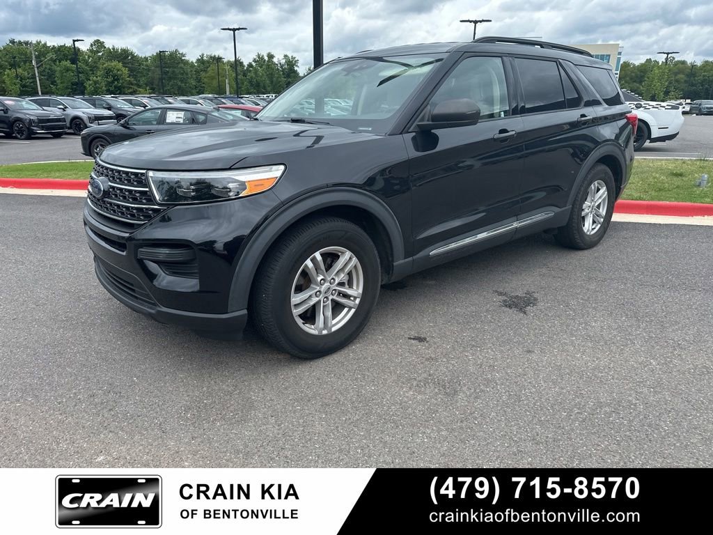 Used 2020 Ford Explorer XLT RWD image 2