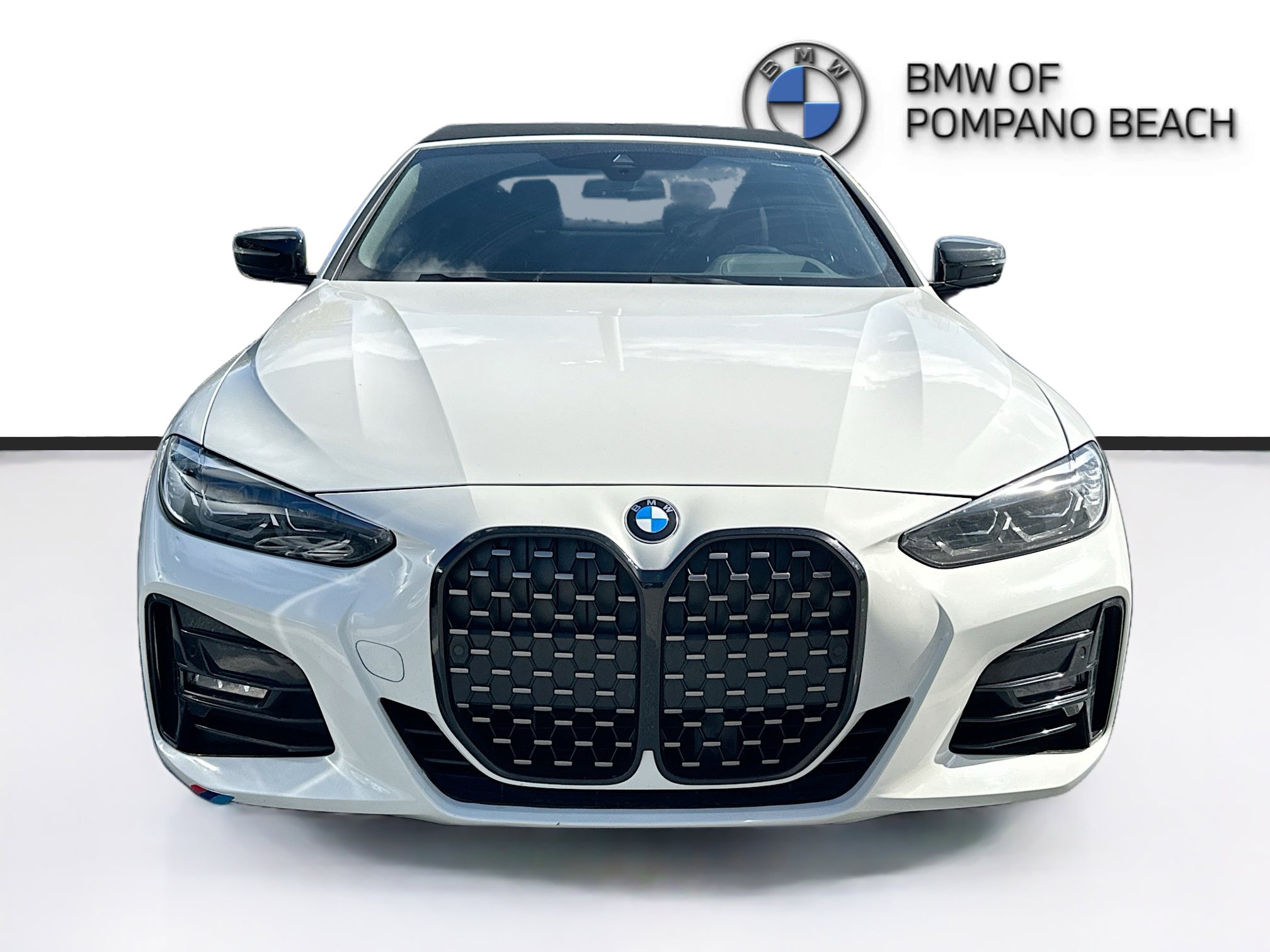 Used 2021 BMW 430i Convertible w/ M Sport Package image 2