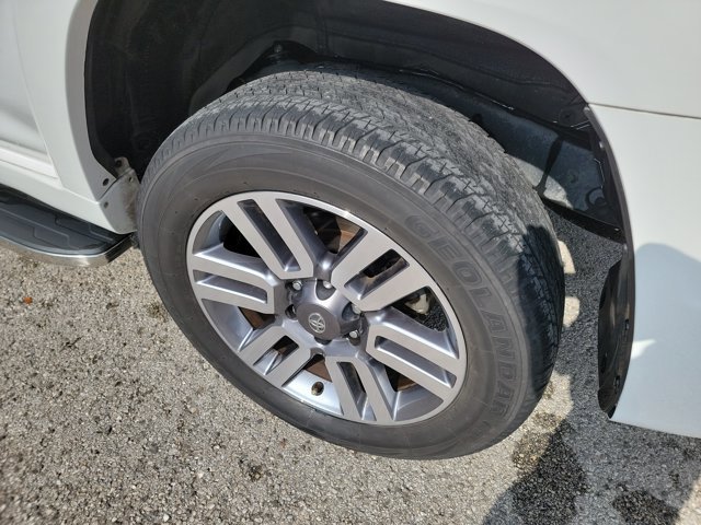 Used 2022 Toyota 4Runner TRD Sport AWD/4WD image 12