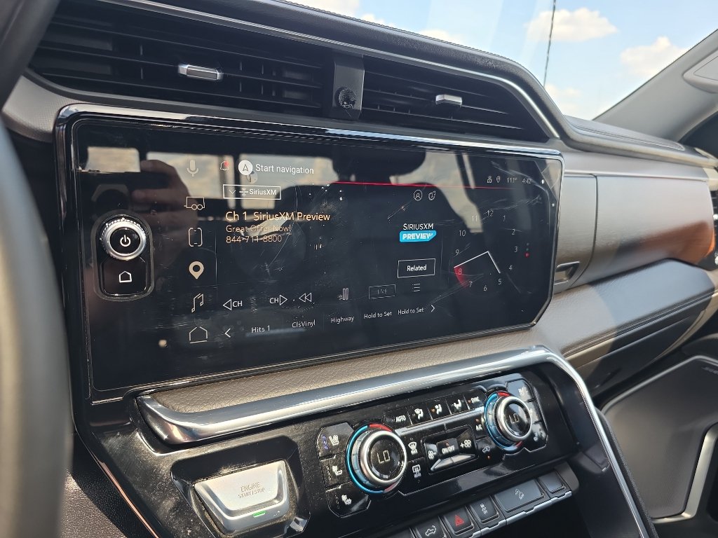 Certified 2025 GMC Sierra 2500 Denali w/ Technology Package AWD/4WD image 13