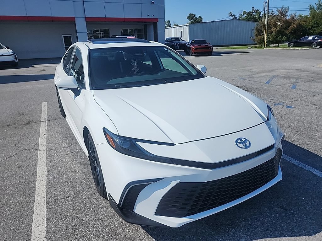 Used 2025 Toyota Camry SE w/ Multimedia Upgrade Package FWD image 25