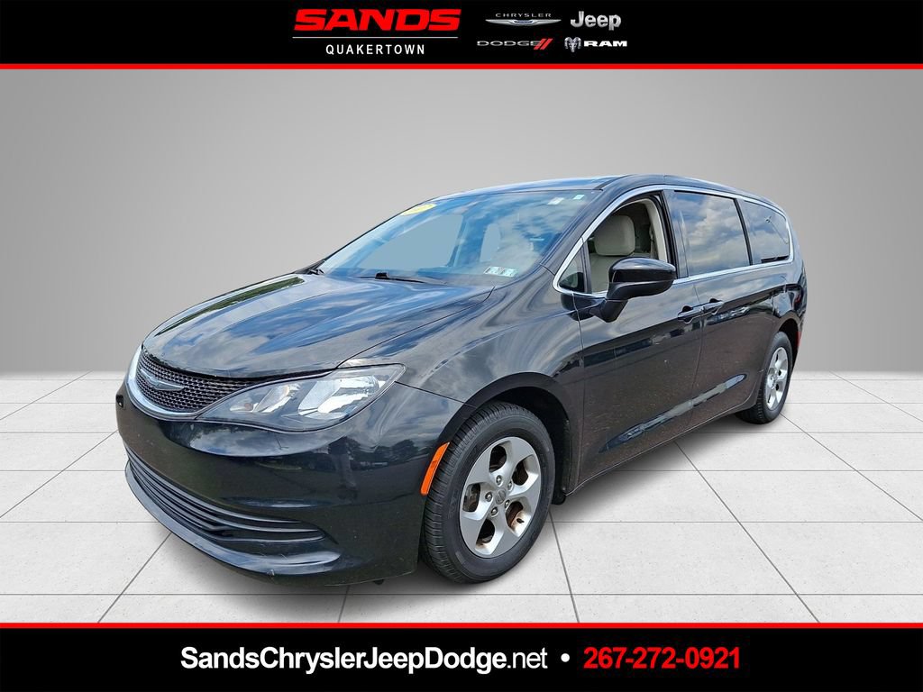 Used 2017 Chrysler Pacifica LX w/ Tire & Wheel Group FWD video 1
